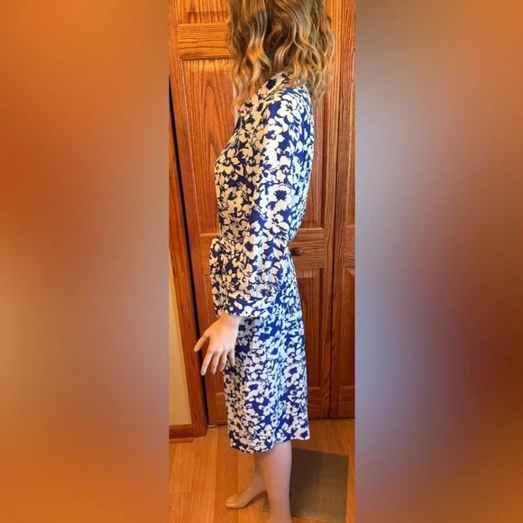 Monteau Los Angeles Women’s Dress Size Large Blue & White Floral Buttons - Picture 4 of 16